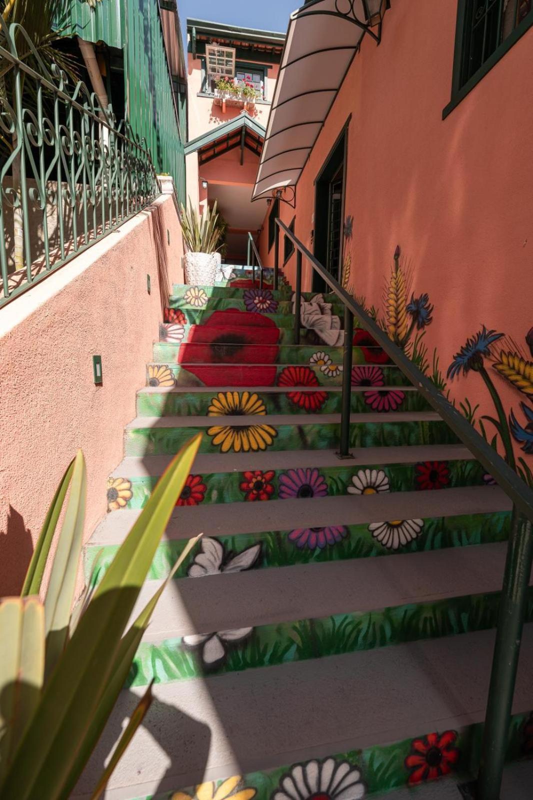 Villa Ida Acomodacoes, Suites Aconchegantes E Charmosas No Centro Serra Negra  Exterior foto